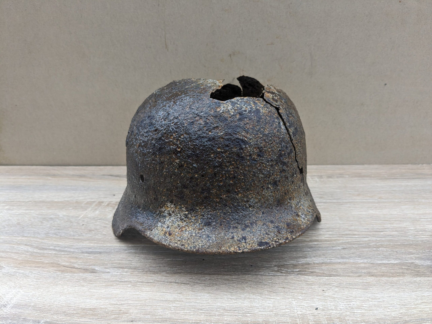 Z VENDU Relique de casque Allemand WW2