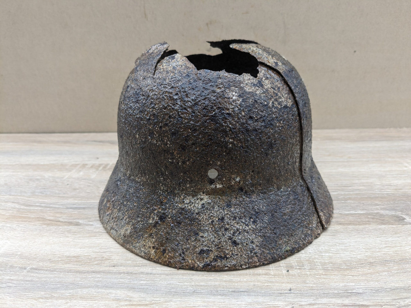 Z VENDU Relique de casque Allemand WW2
