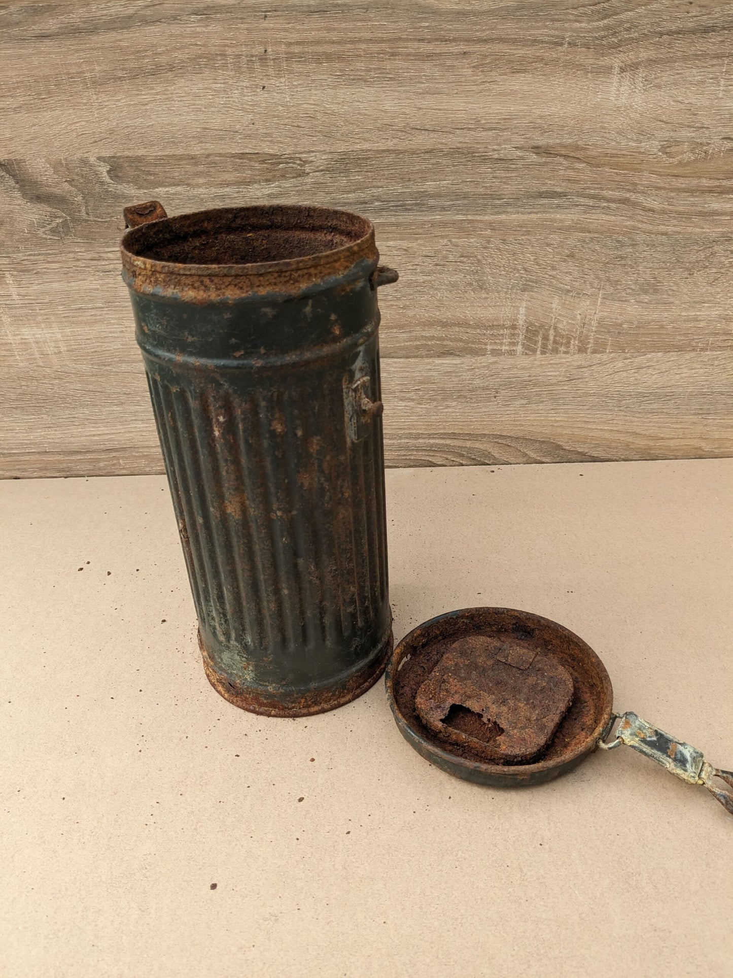 Boitier de masque à gaz Allemand WW2