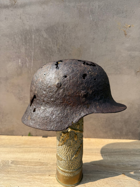 Z VENDU Relique de casque allemand WW2