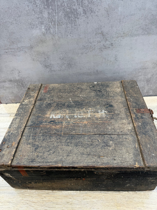 Caisse 6 douilles 10 cm le.F.H.18 WH WW2 NORMANDIE